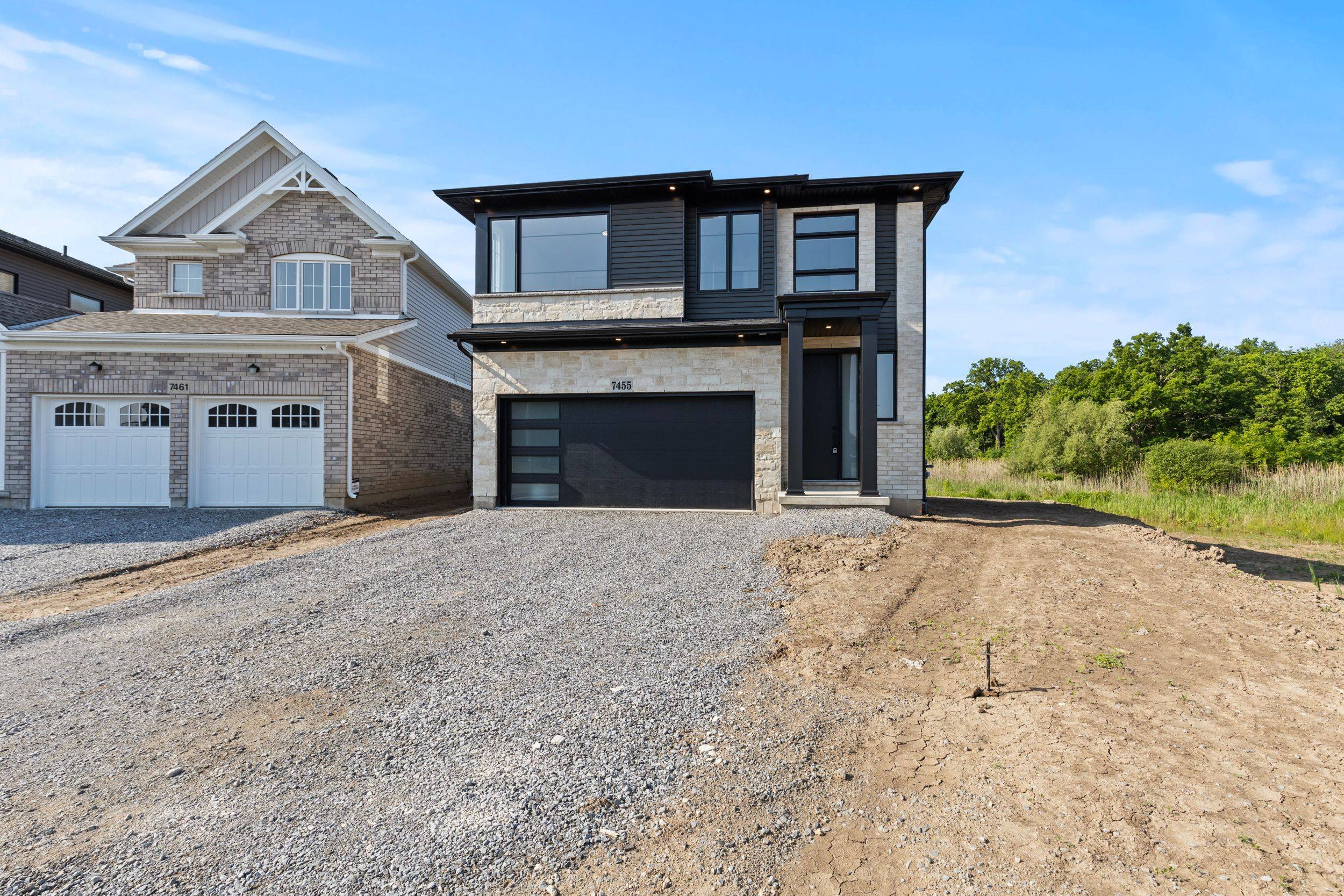 Niagara Falls, ON L2H 3V9,7455 Majestic TRL