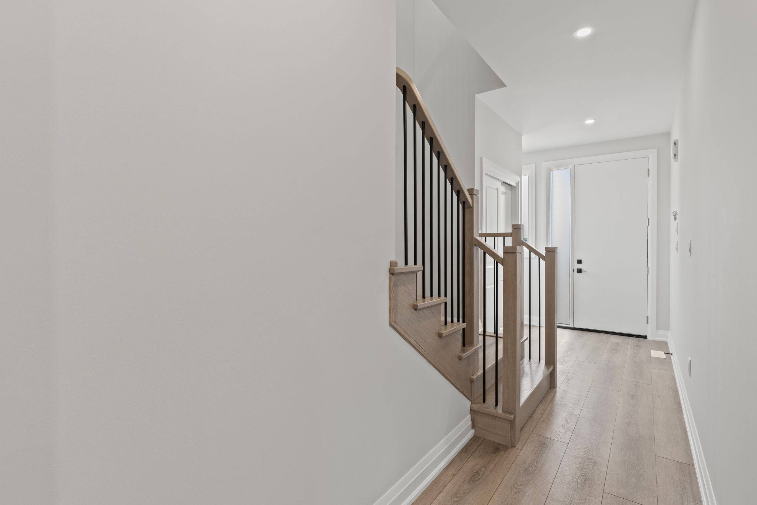 Niagara Falls, ON L2H 3V9,7455 Majestic TRL