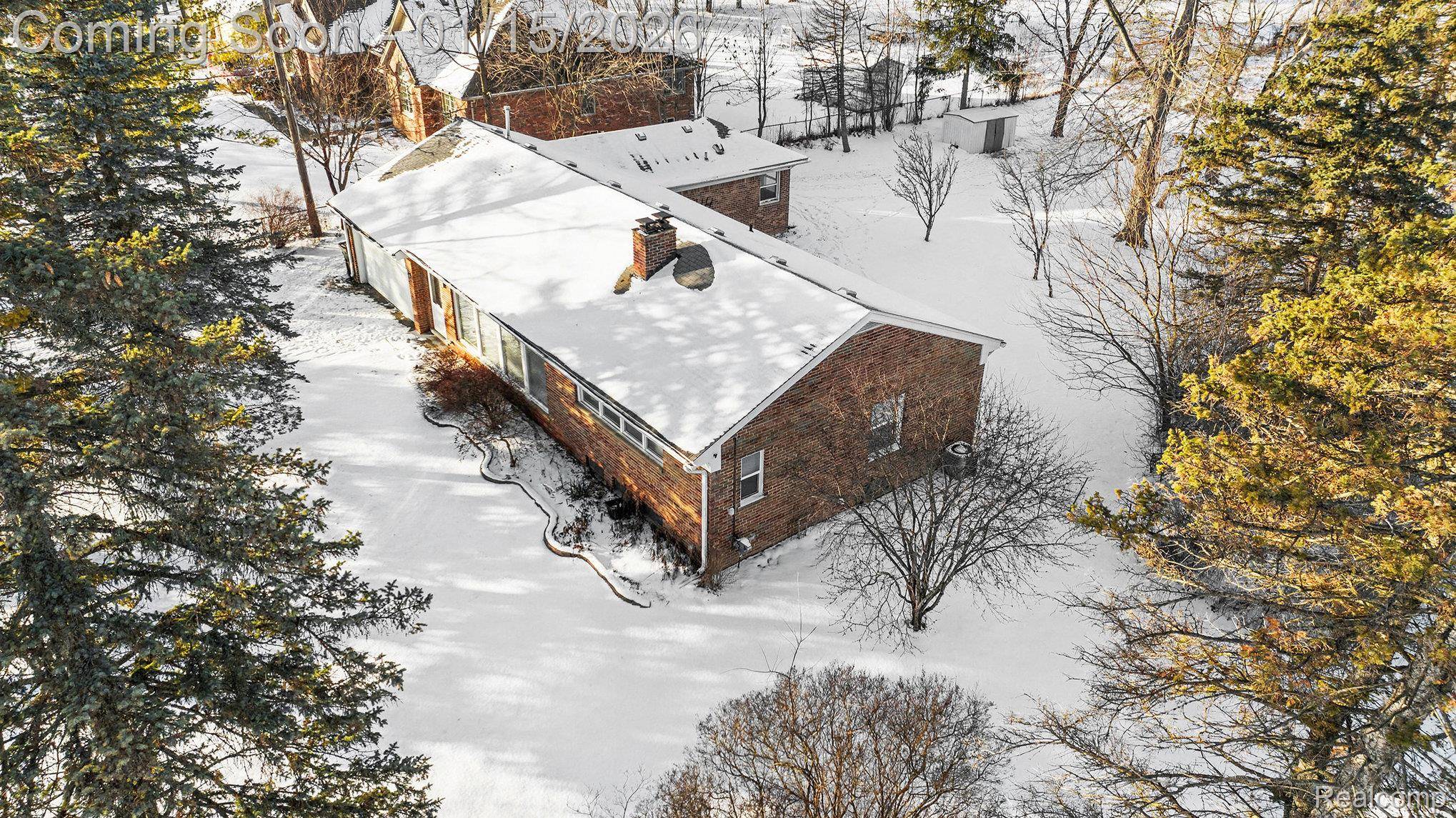 Troy, MI 48085,835 E Square Lake RD