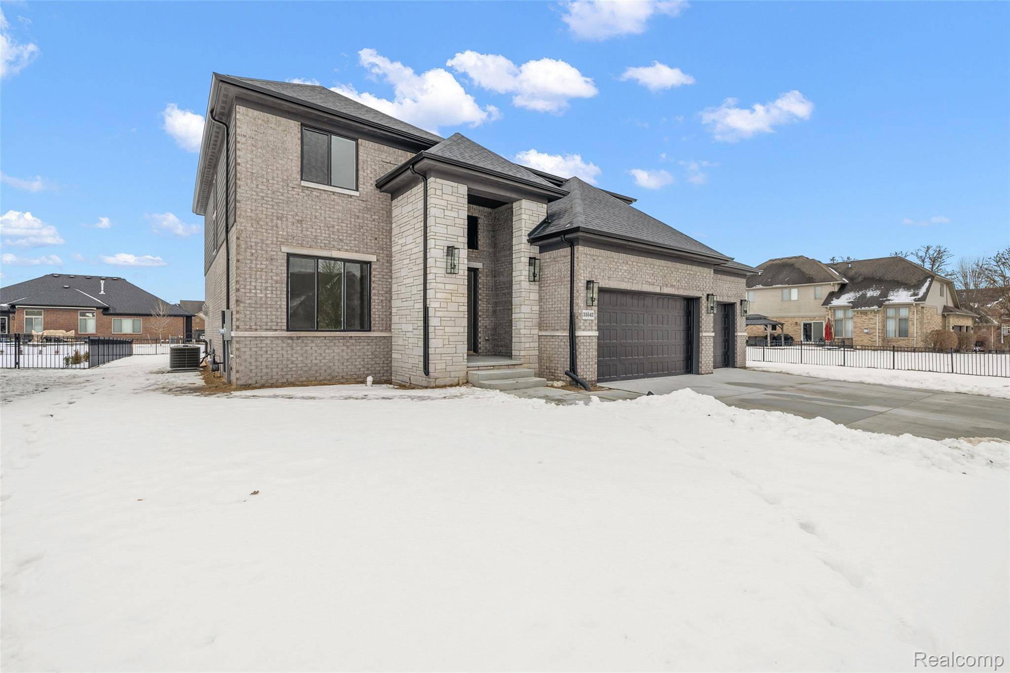 New Baltimore, MI 48047,35542 Addison DR