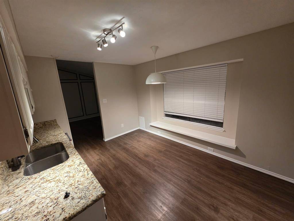 Dallas, TX 75238,Address not disclosed