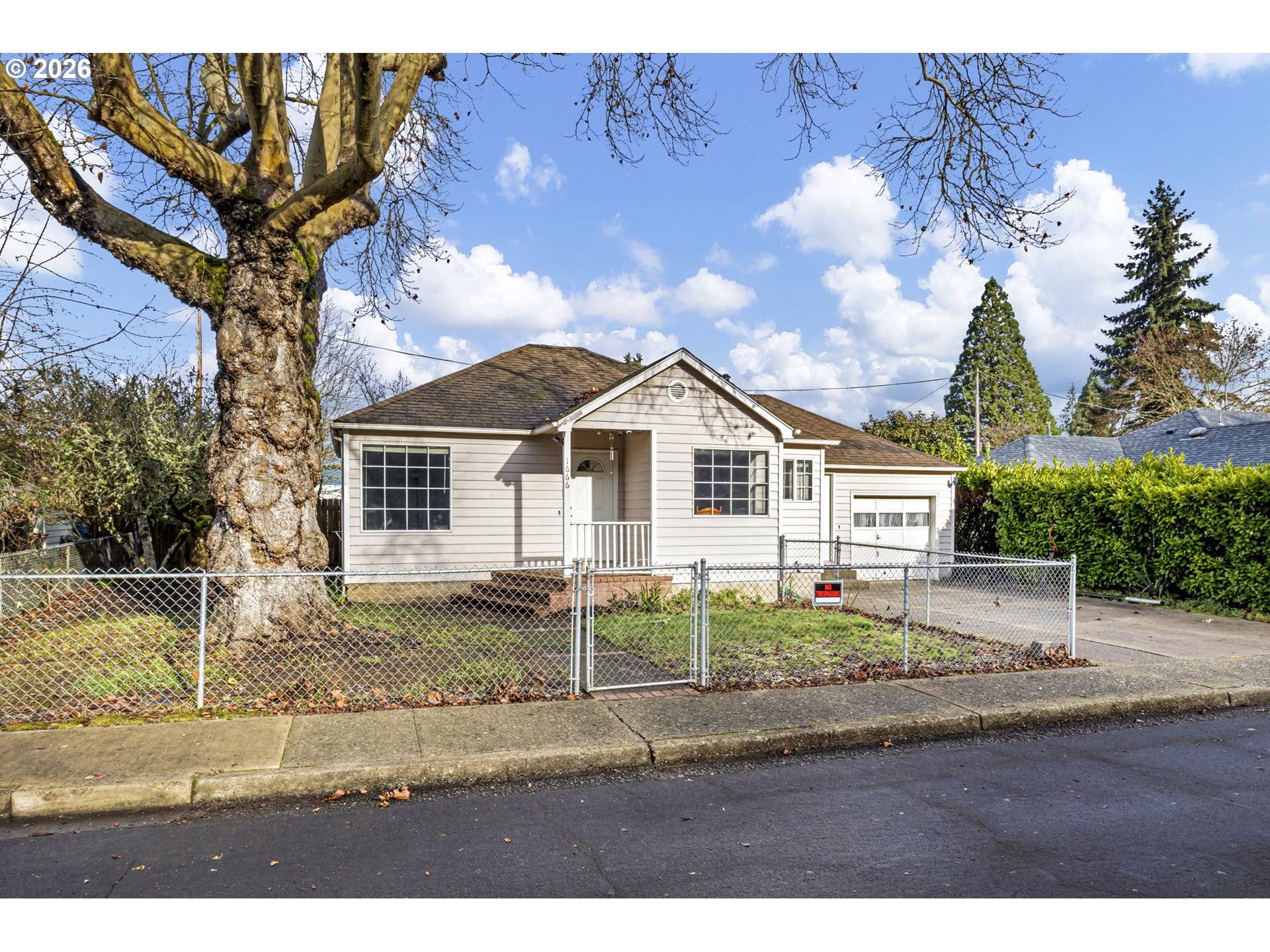 Roseburg, OR 97471,1666 W MYRTLE AVE