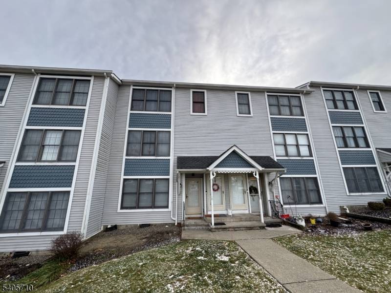 Hamburg Boro, NJ 07419,5 Burlington Ct