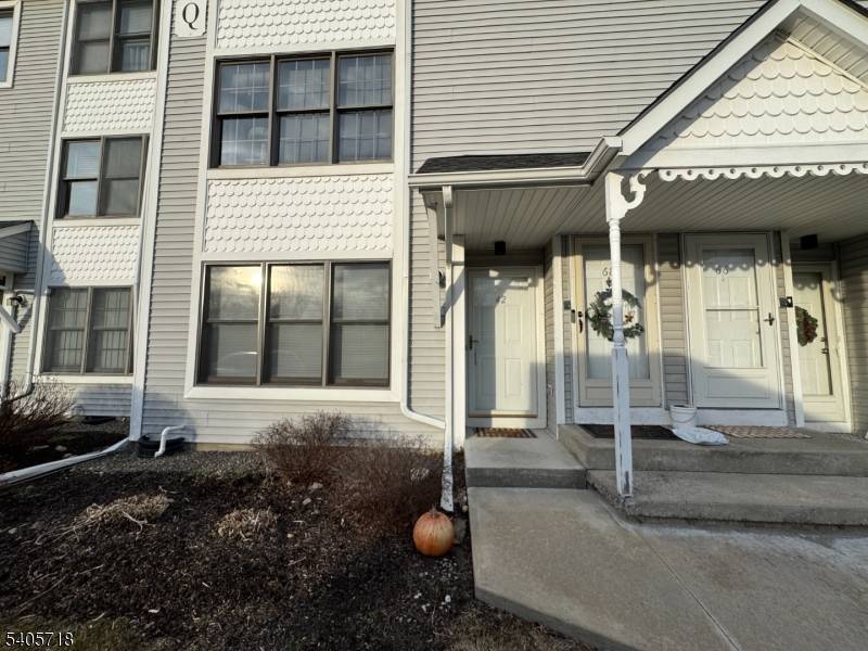 Hamburg Boro, NJ 07419,42 Burlington Ct