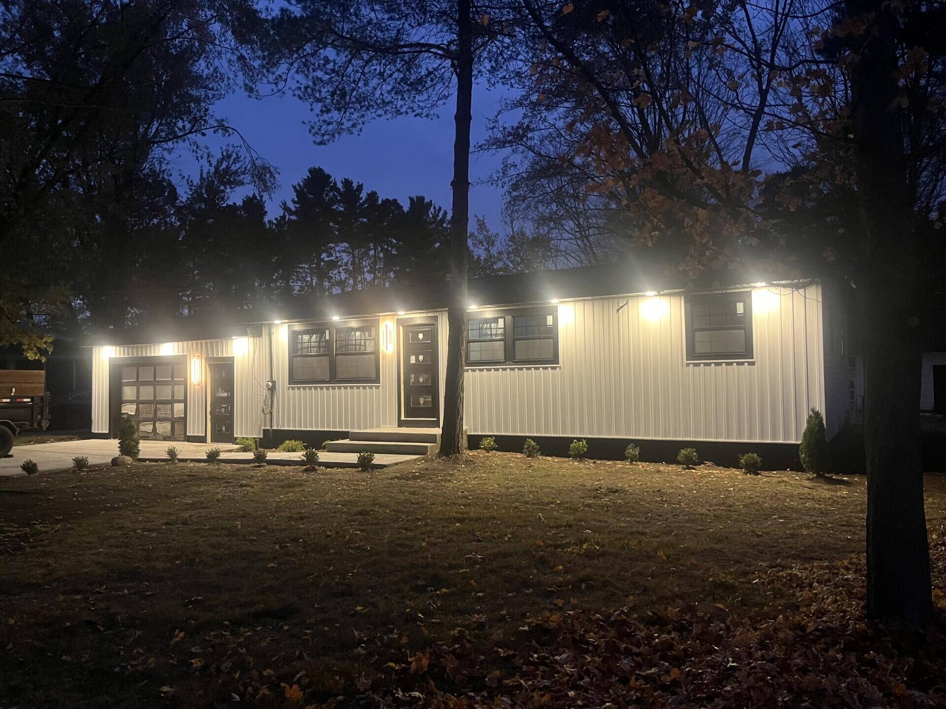 Muskegon, MI 49442,945 N Van Eyck ST