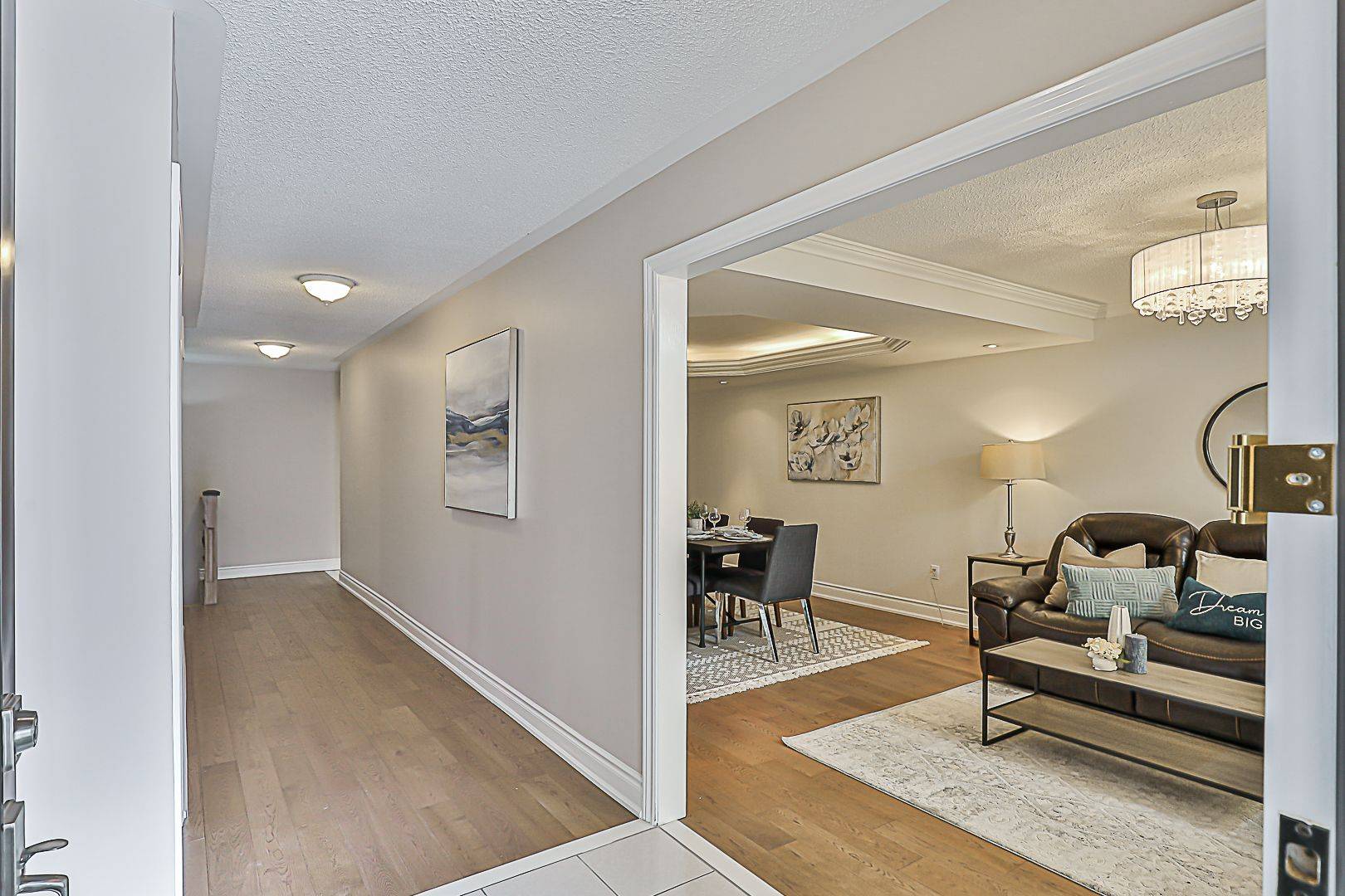 Newmarket, ON L3X 1T2,310 Chambers CRES