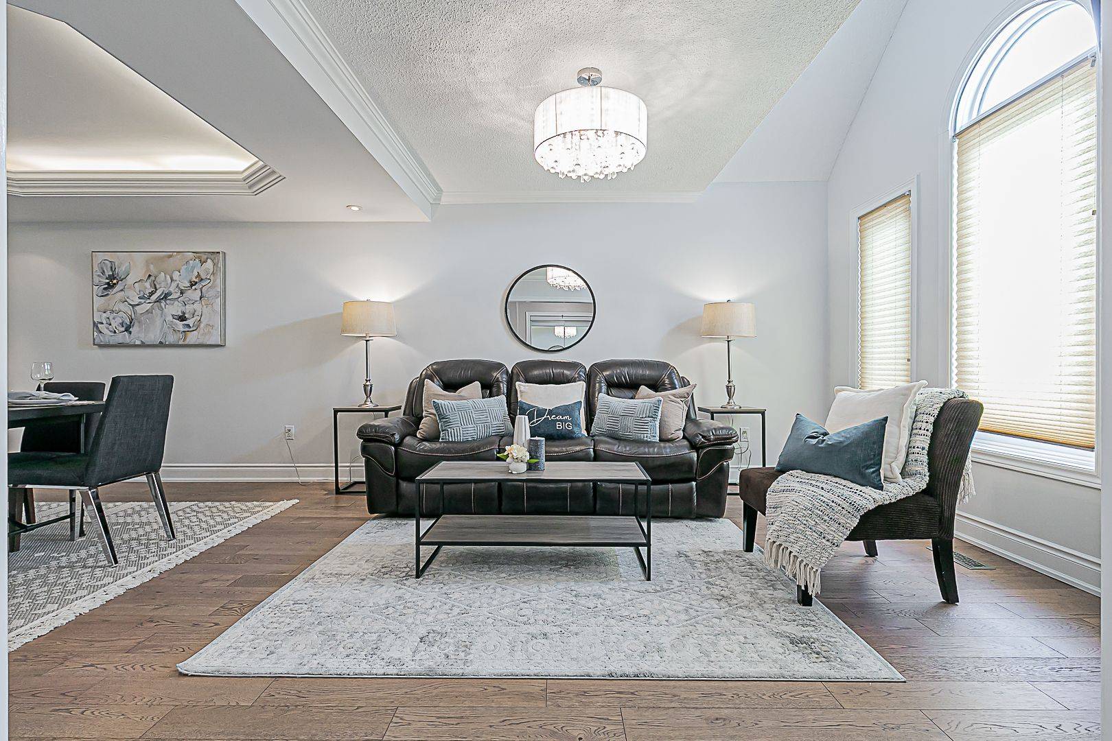 Newmarket, ON L3X 1T2,310 Chambers CRES