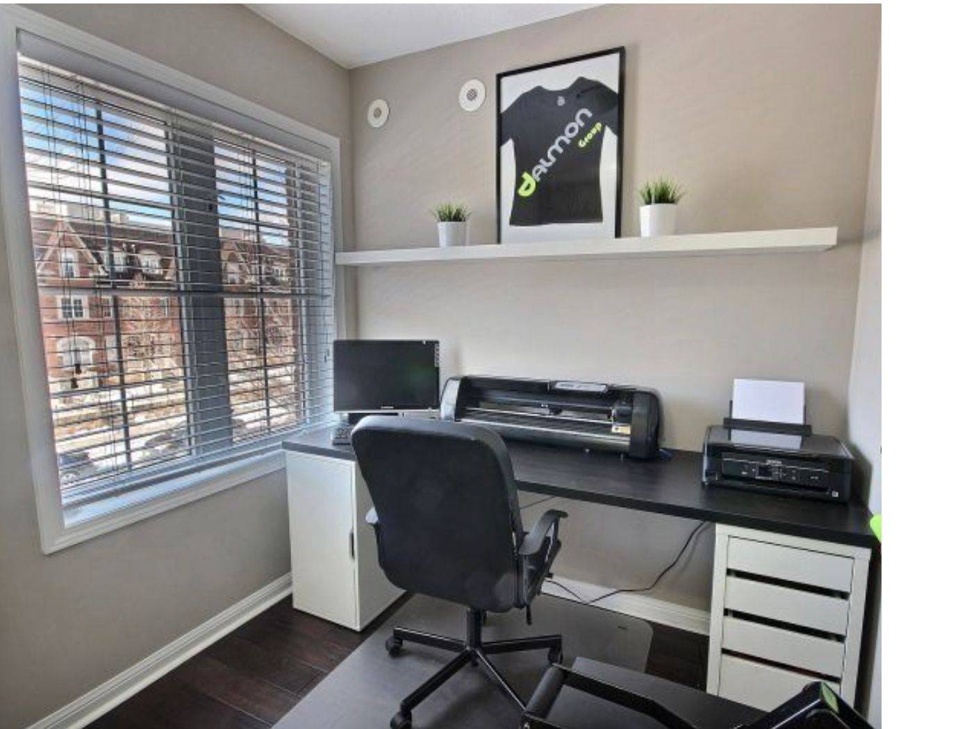 Mississauga, ON L5B 0A8,614 Shoreline DR #5