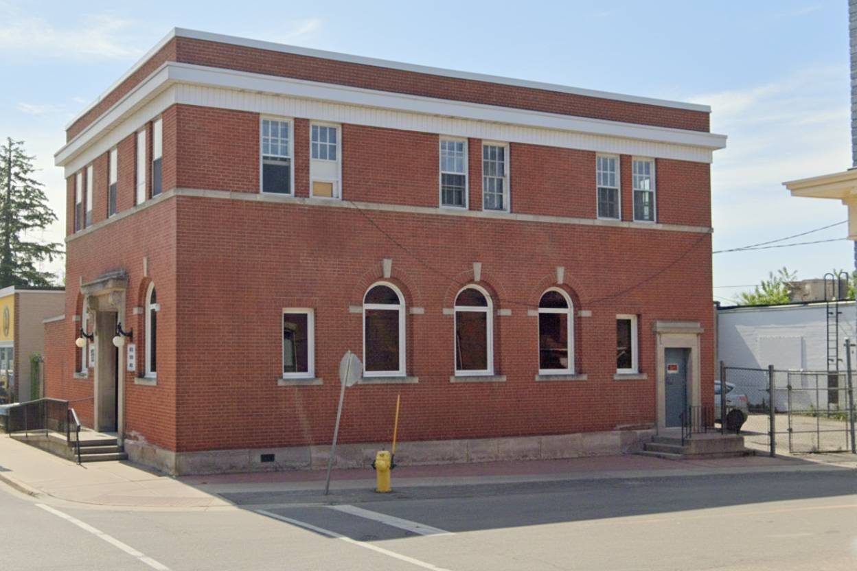 Haldimand, ON N0A 1H0,19 King ST W