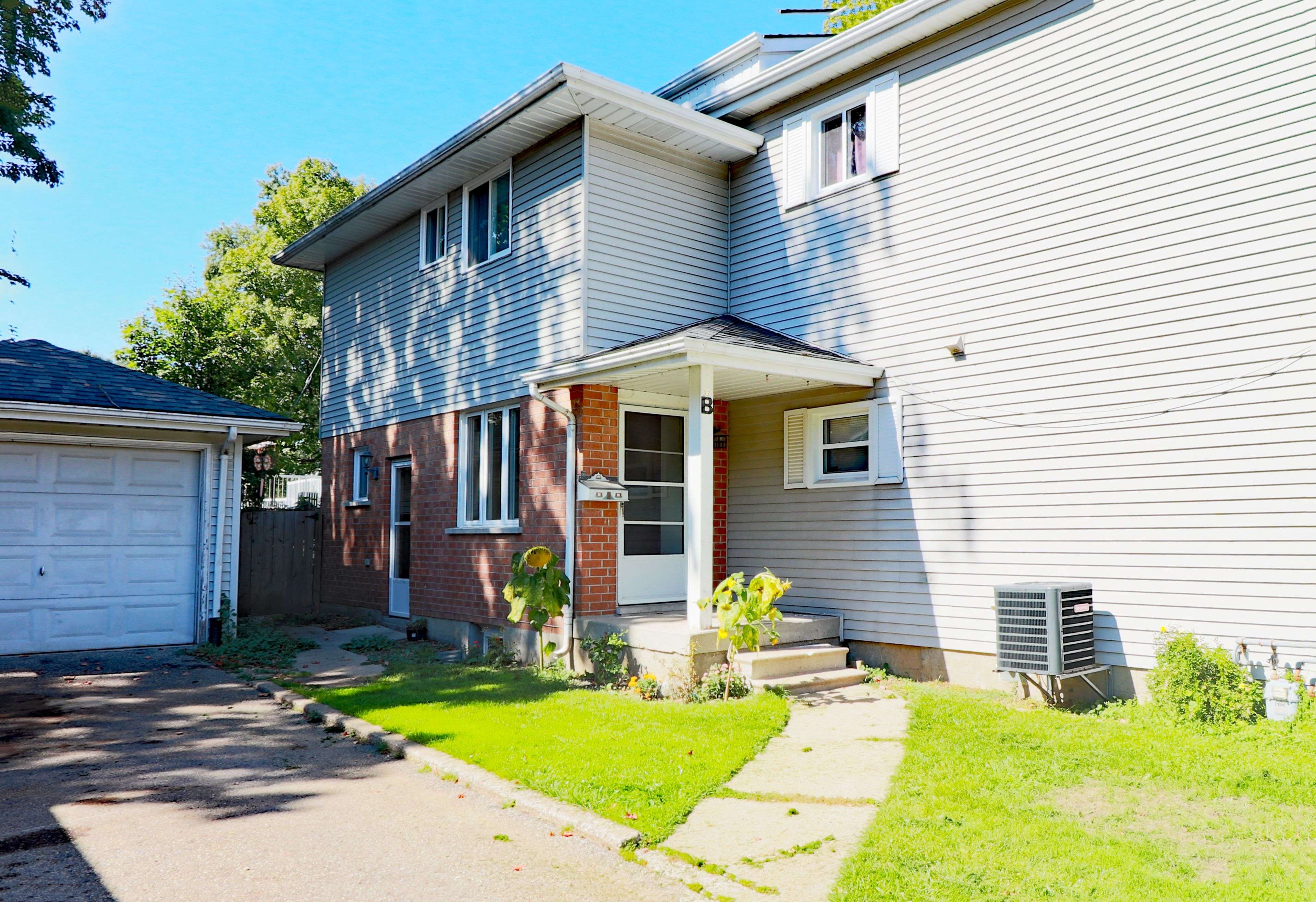 Woodstock, ON N4S 5Z6,93 Winniett ST #C