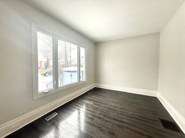 London East, ON N5Y 3R5,25 Partridge ST