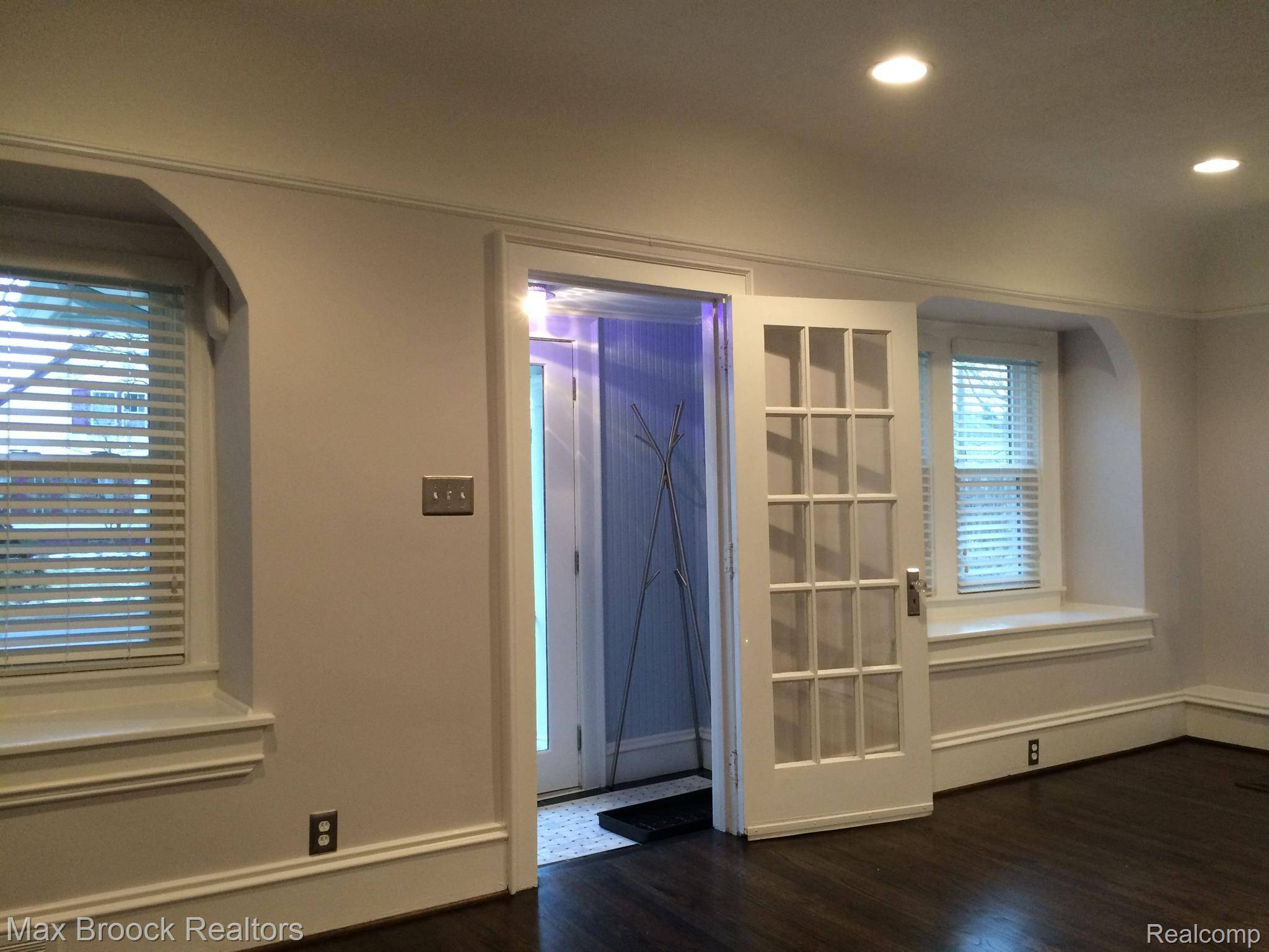 Birmingham, MI 48009,115 E LINCOLN ST