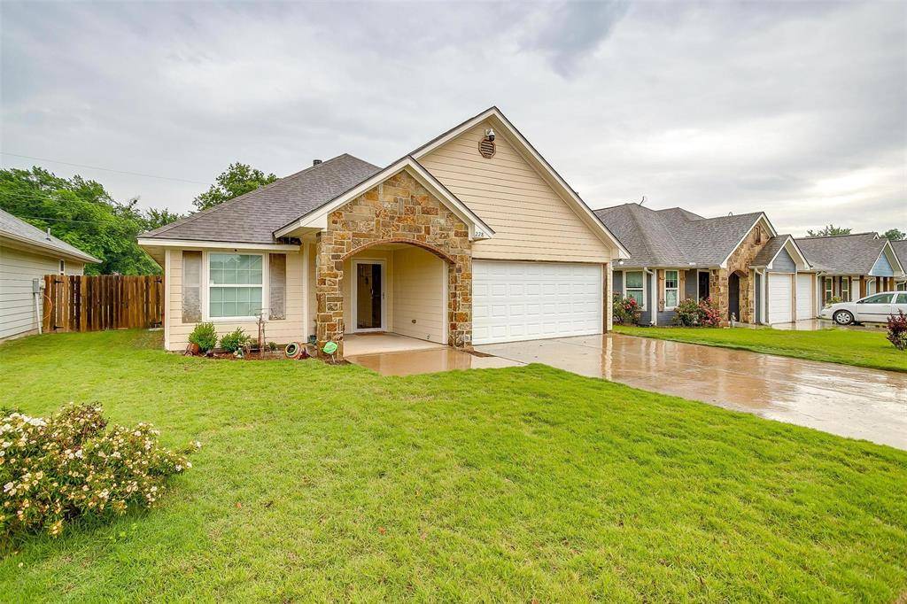 Springtown, TX 76082,228 Lovers Path Drive