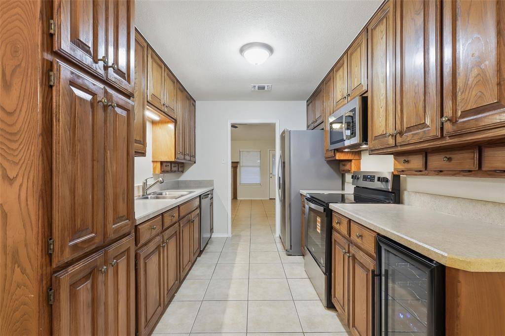 Burleson, TX 76028,508 Arbor Lane