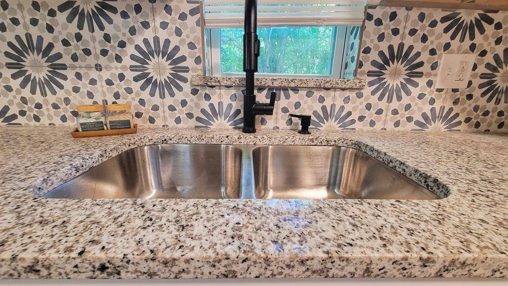 Paris, TX 75460,1970 W Sherman Street