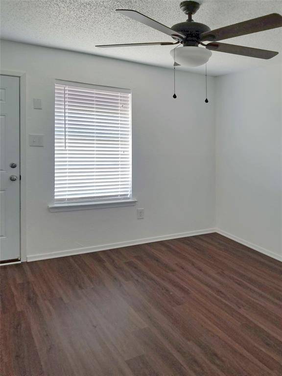 Kennedale, TX 76060,822 Woodland Court #820 & 822