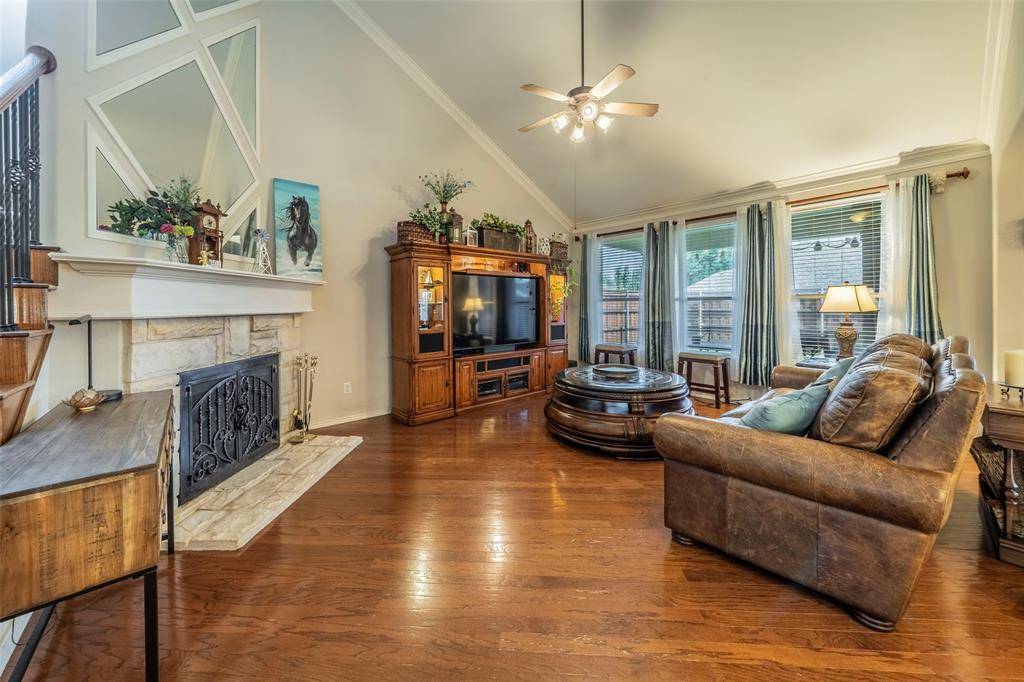 Grand Prairie, TX 75052,5048 Golden Eagle Drive