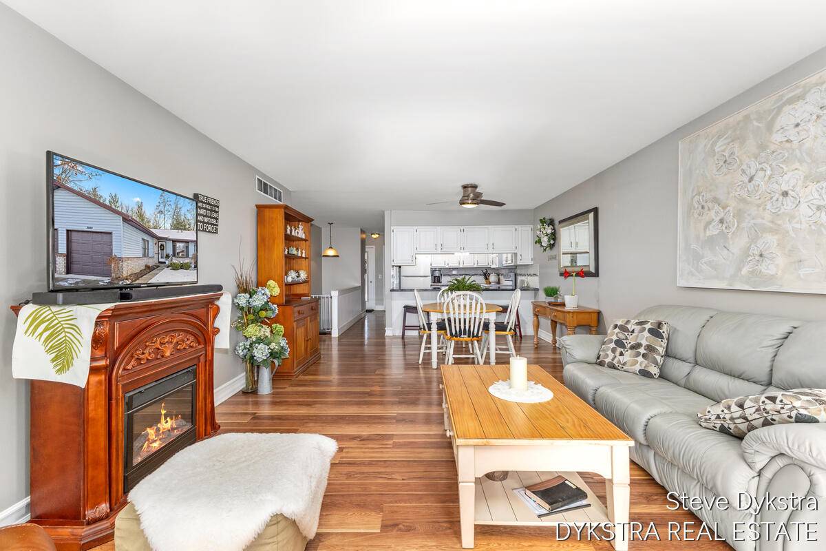 Grand Rapids, MI 49505,2144 Ter Van DR NE