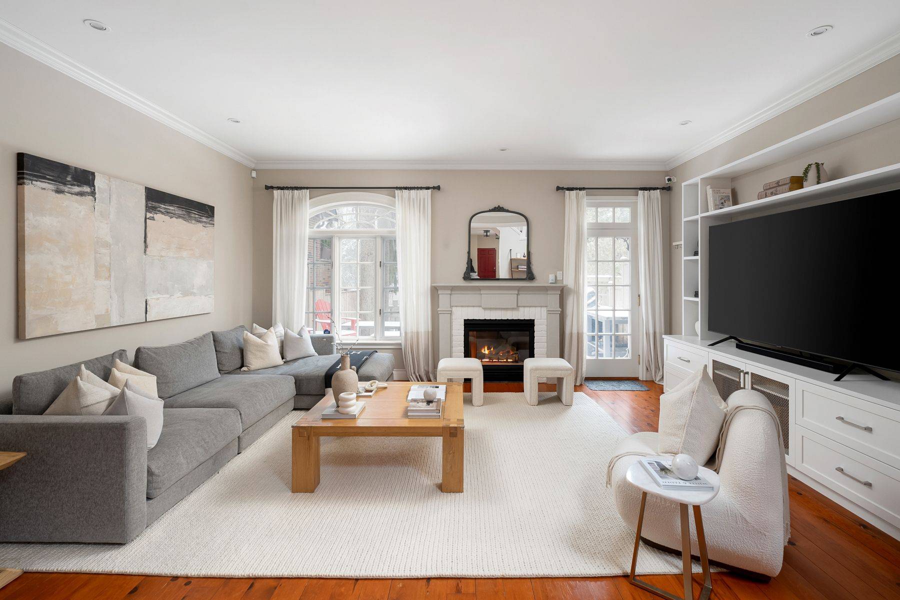 Toronto C10, ON M4P 2A4,341 Keewatin AVE