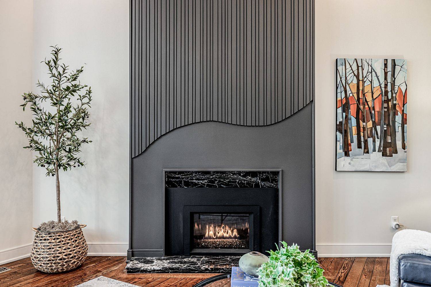 Toronto C15, ON M2K 2V2,97 Clarinda DR