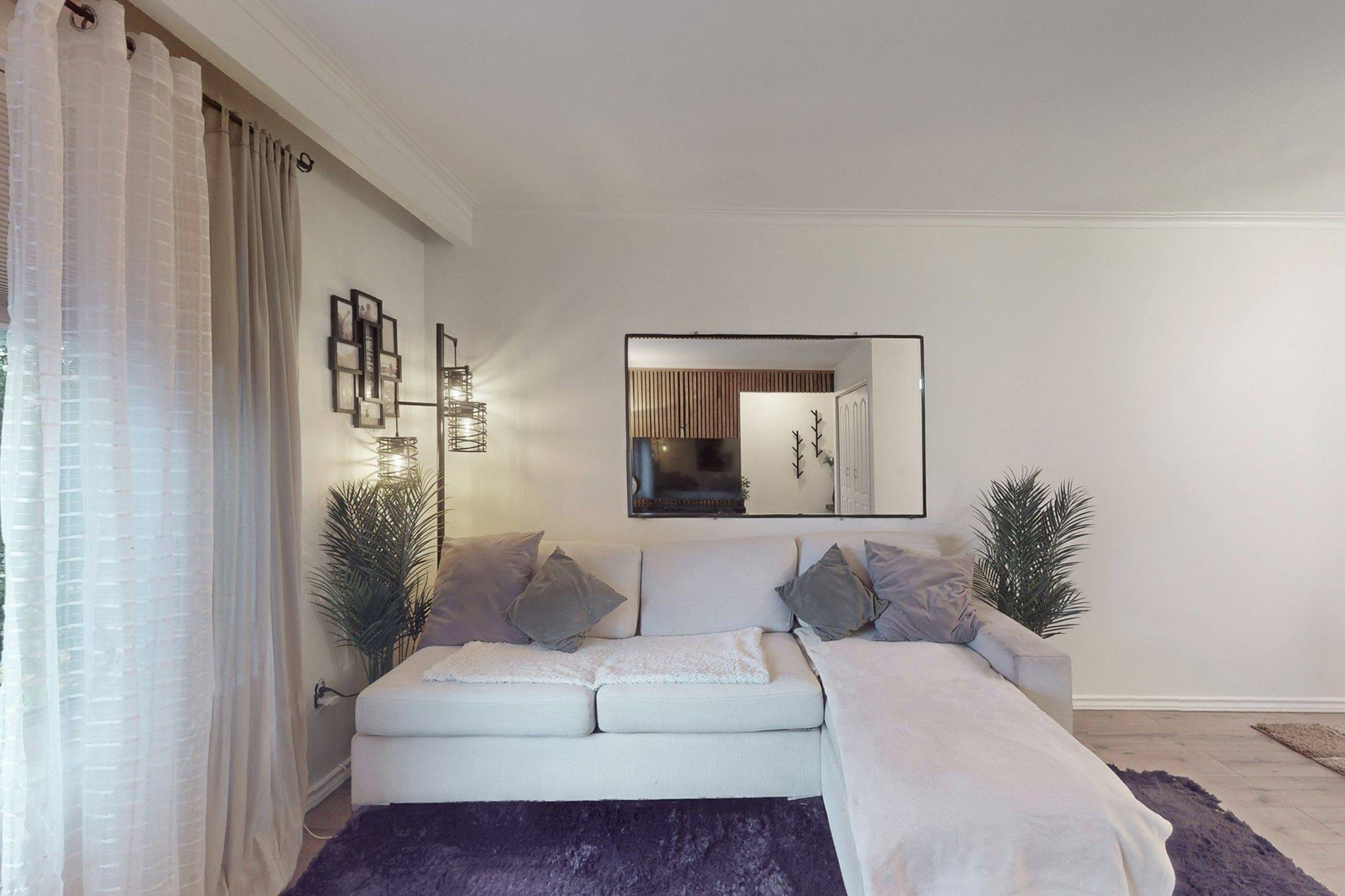 Toronto C13, ON M3A 2H2,125 Fortrose CRES