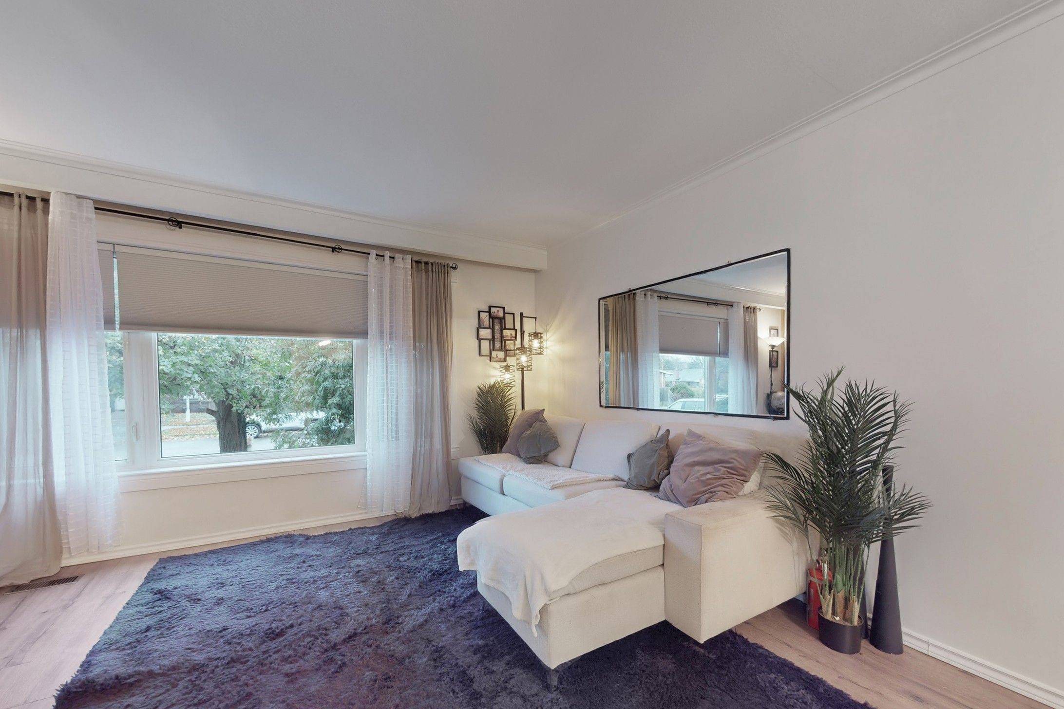 Toronto C13, ON M3A 2H2,125 Fortrose CRES