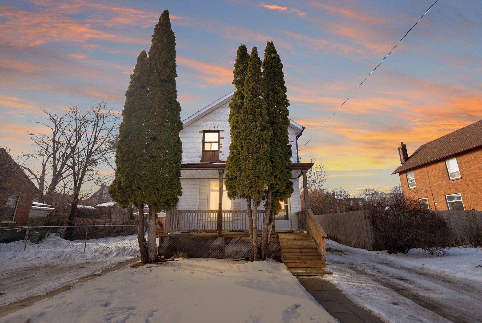 Oshawa, ON L1H 4R2,164 Albert ST