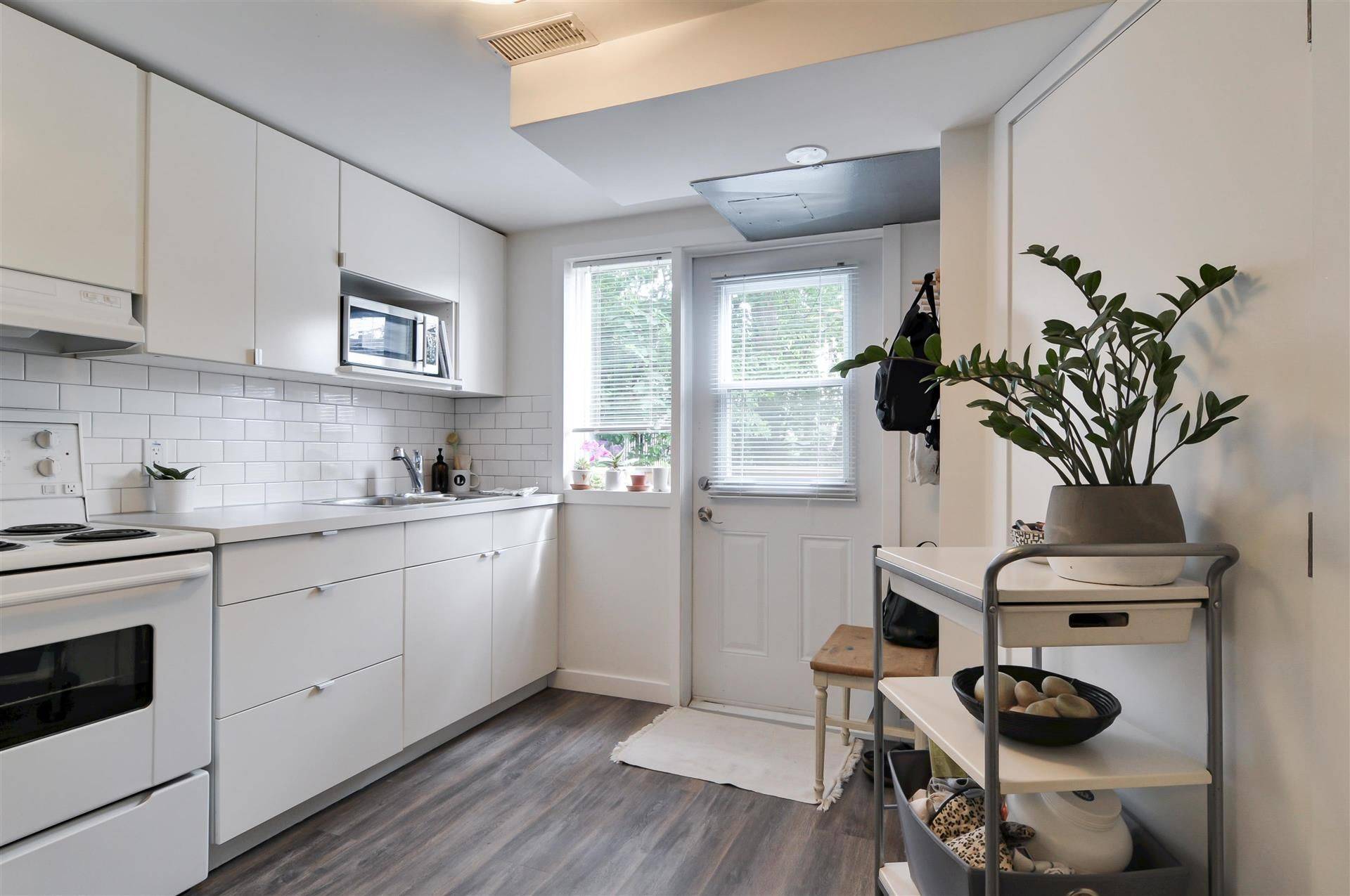 Toronto E02, ON M4L 3V1,169 Bellefair AVE #Bsmt