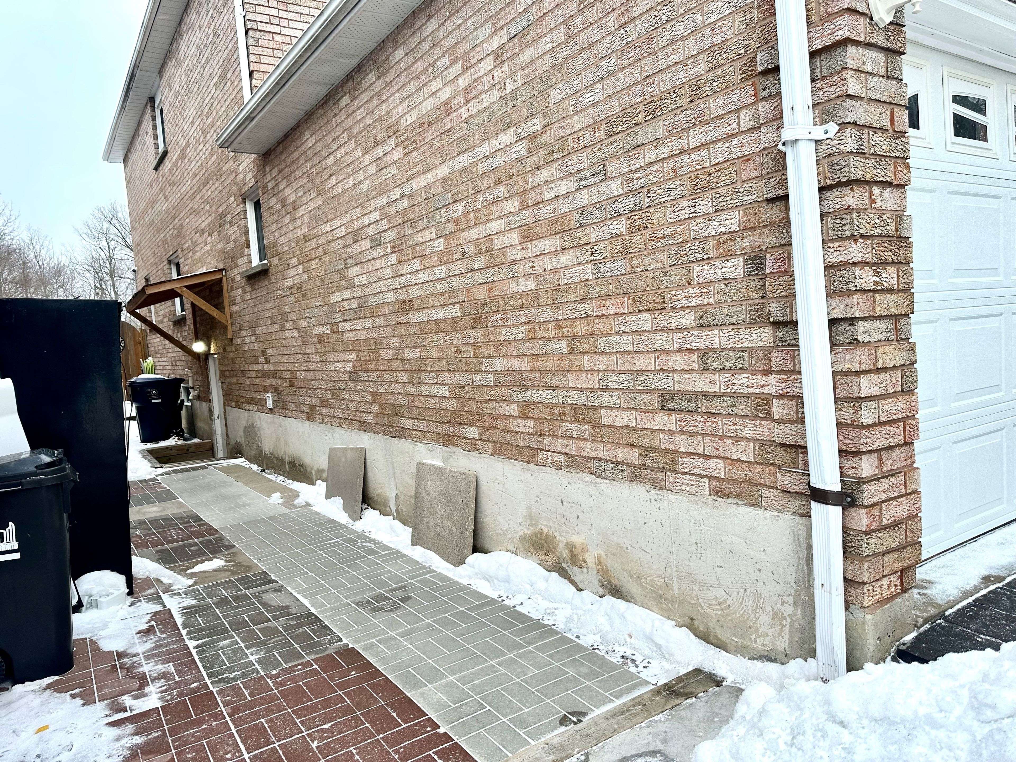 Toronto E11, ON M1B 5L5,199 Morningview TRL