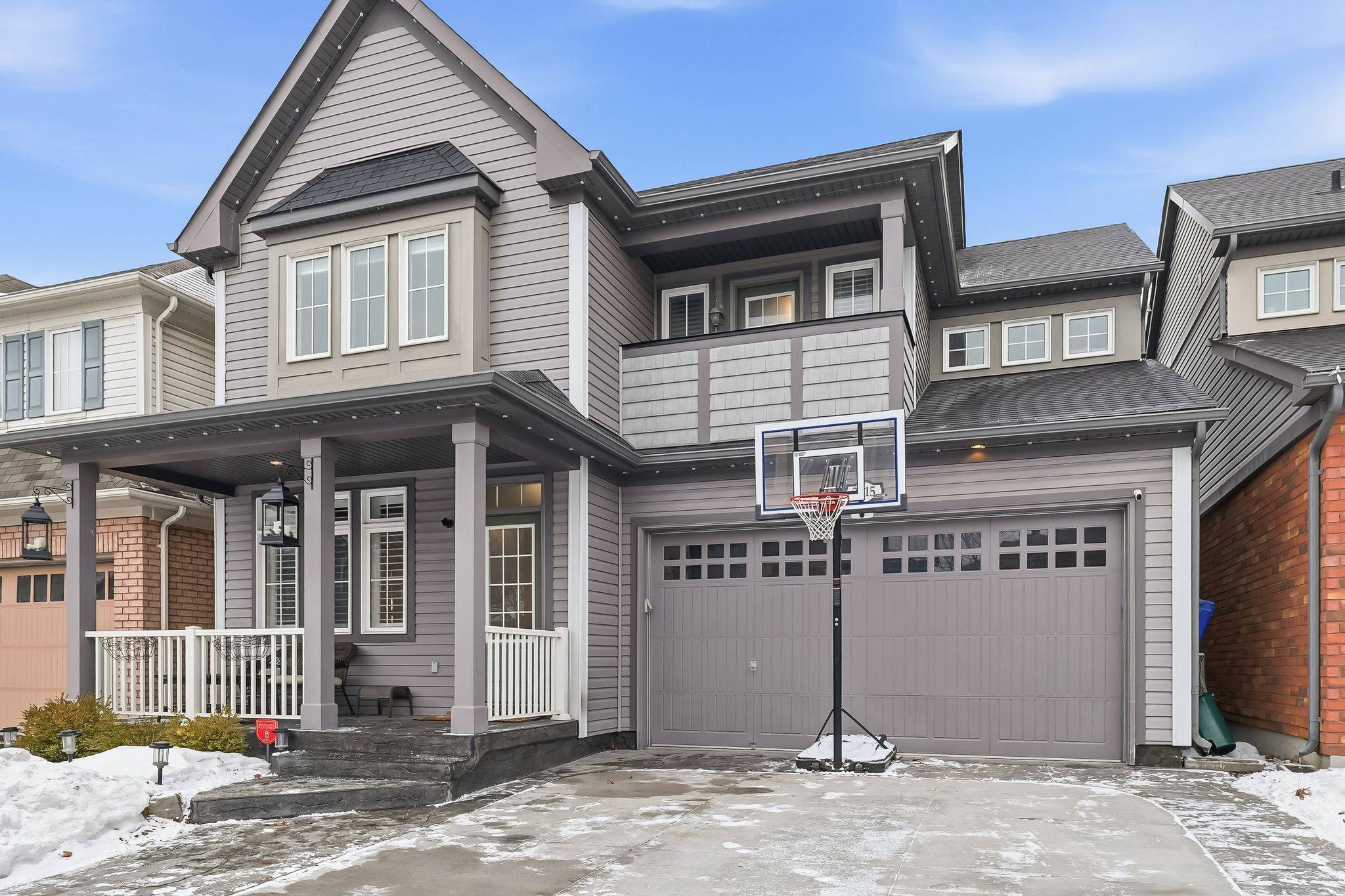 Oshawa, ON L1L 0B9,2415 Winlord PL