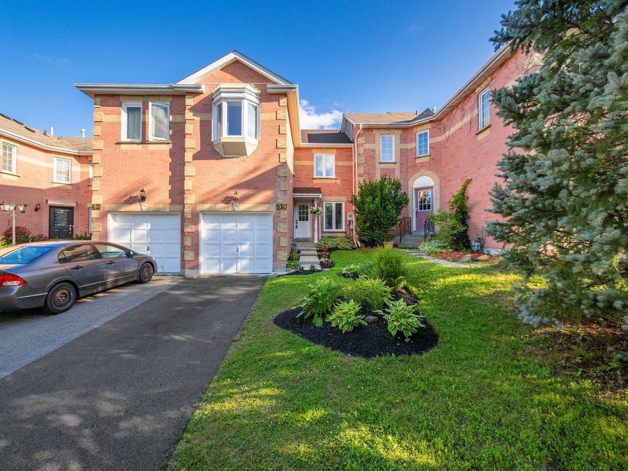 Aurora, ON L4G 6T3,39 Ross Linton DR