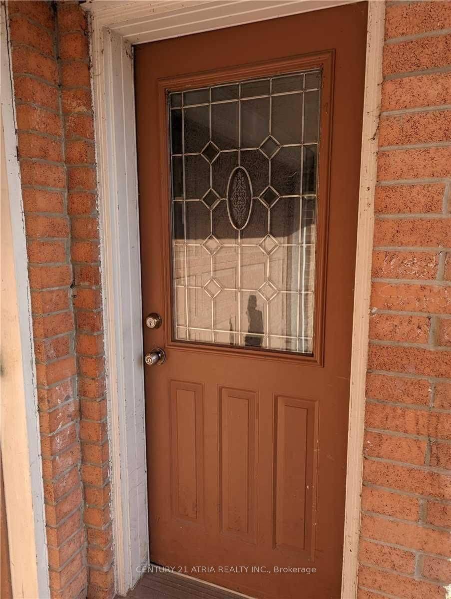 Mississauga, ON L5B 2L3,2541 Trident AVE #bsmt