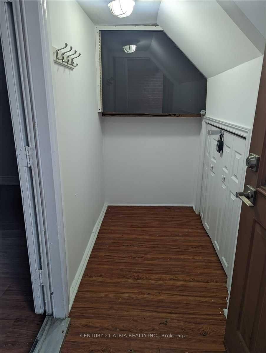 Mississauga, ON L5B 2L3,2541 Trident AVE #bsmt