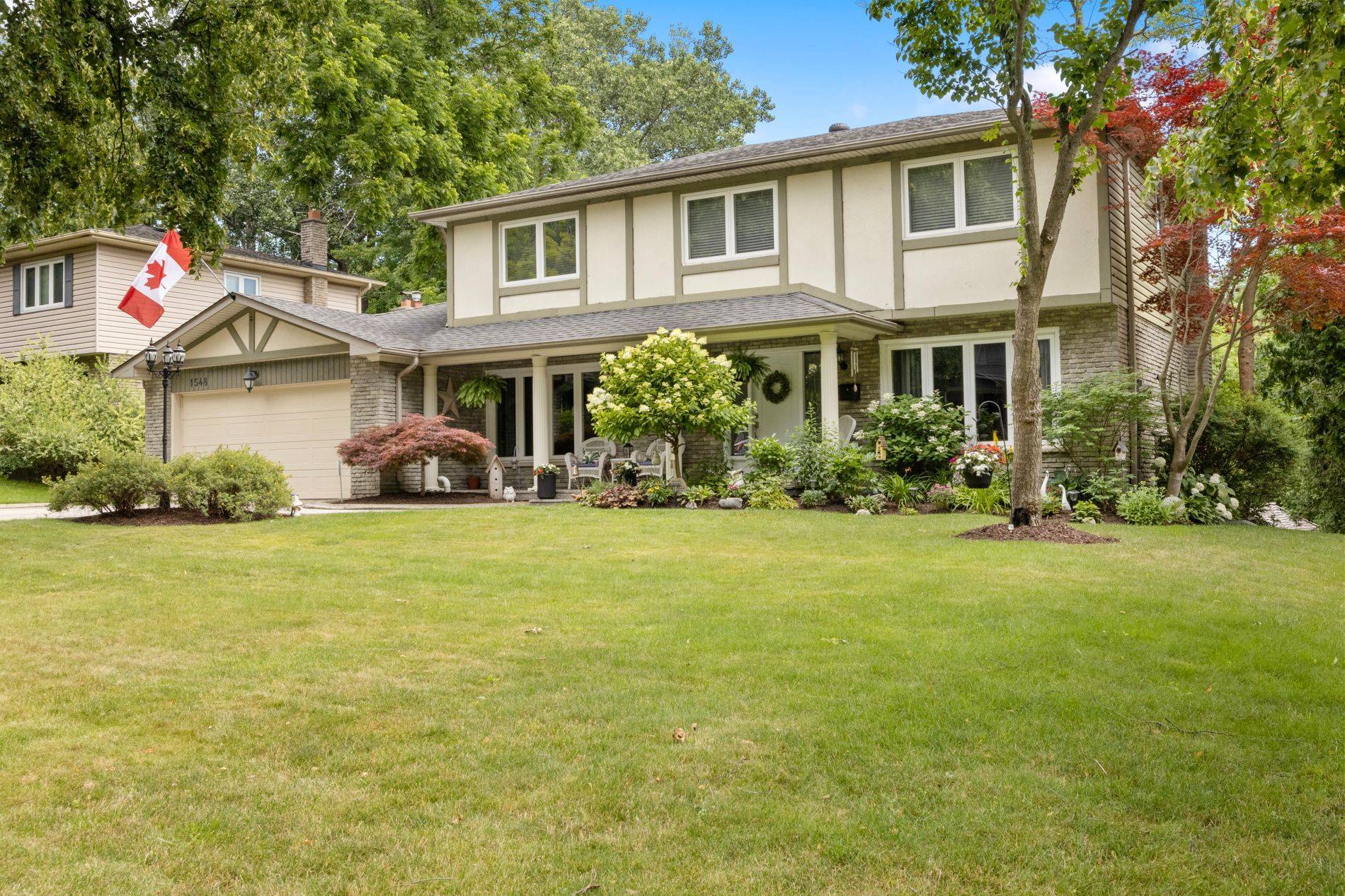 Mississauga, ON L5J 4C4,1548 Troika CT