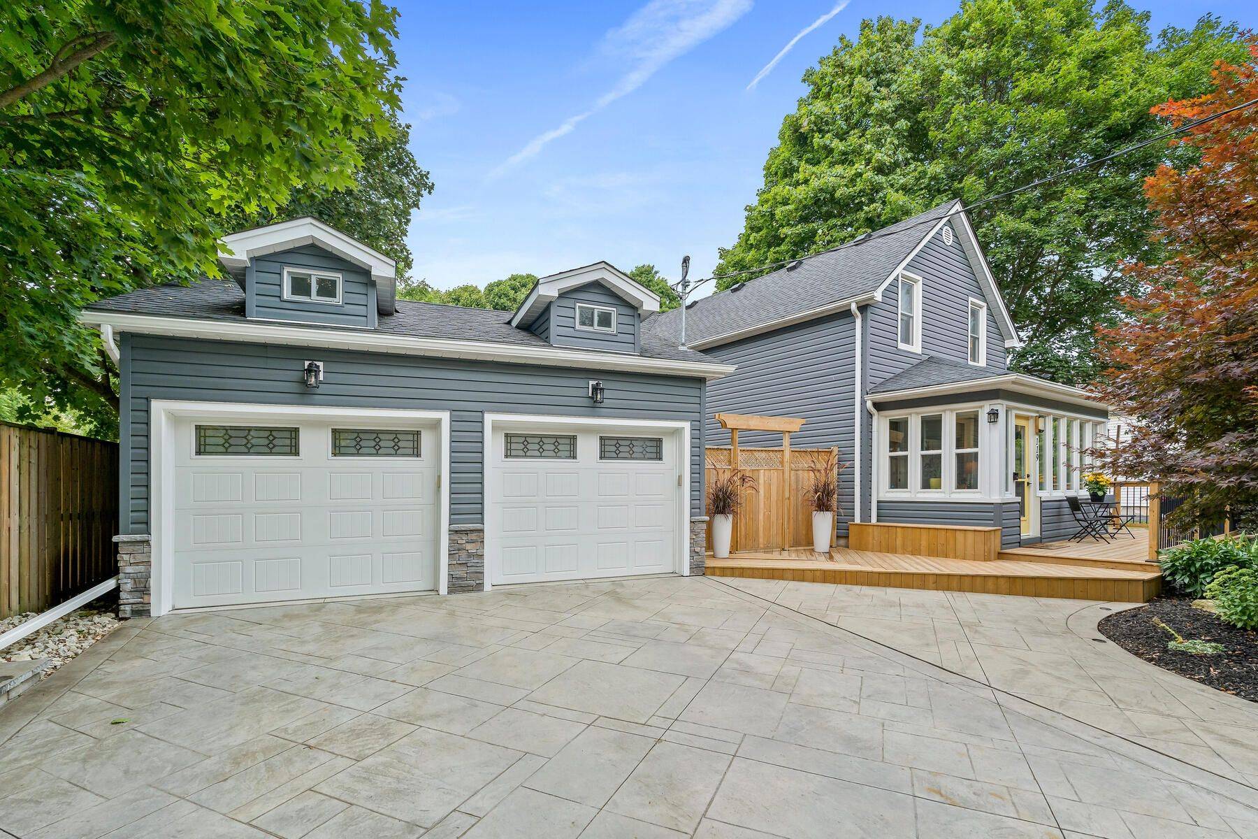 Halton Hills, ON L7J 2E1,119 CRESCENT ST