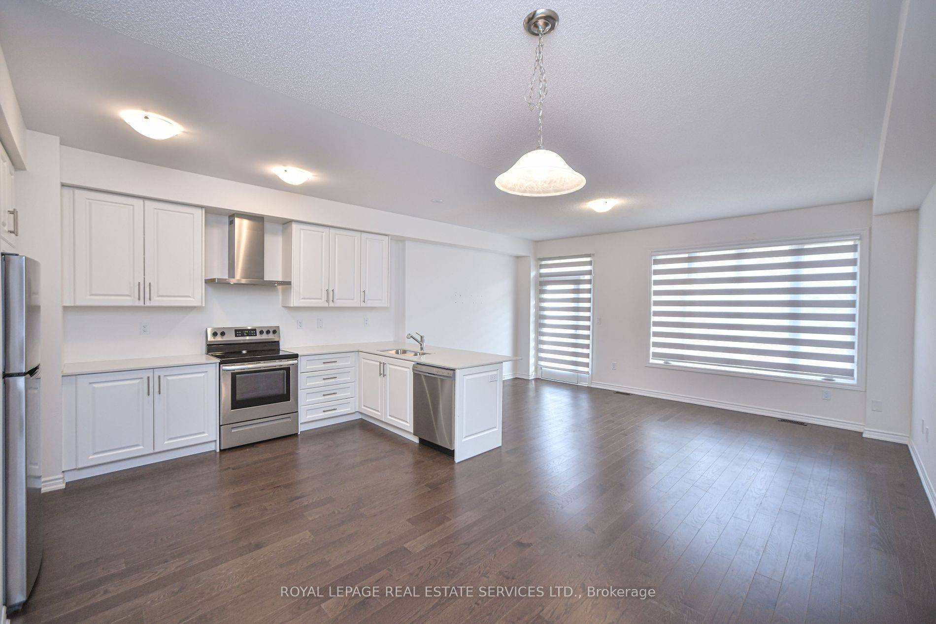 Milton, ON L9E 1T2,323 Thimbleweed CT