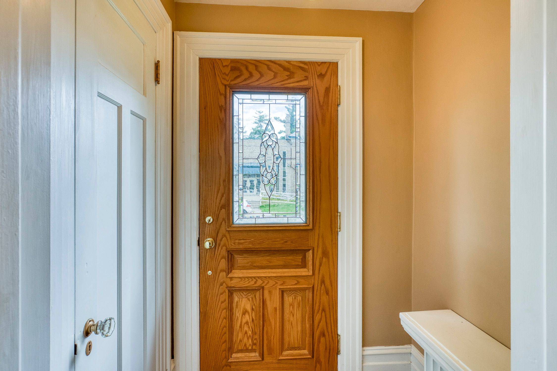 Perth, ON K7H 2H6,18 Victoria ST