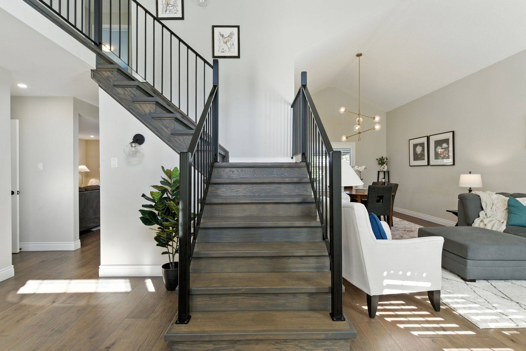 Haldimand, ON N3W 2L1,2 Caledonia AVE