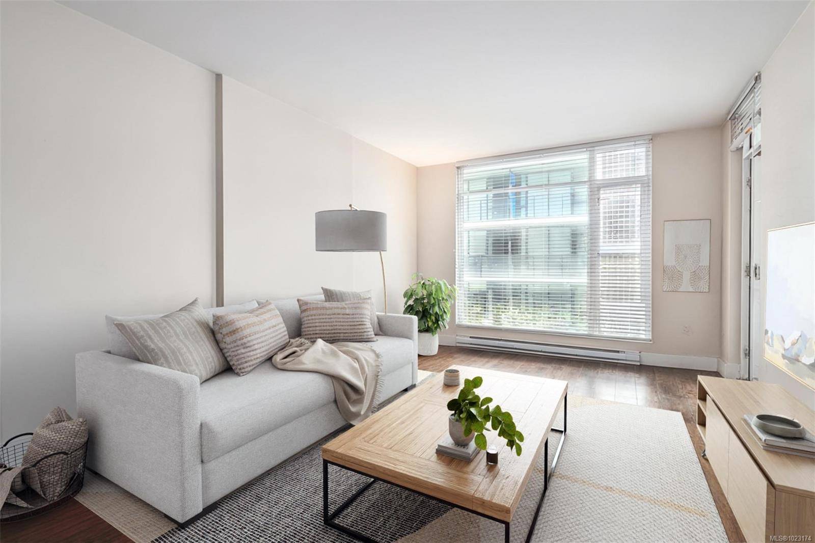 Victoria, BC V8V 3P6,1090 Johnson St #408