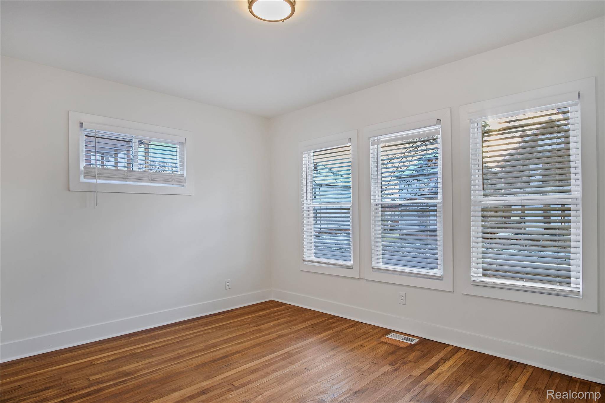 Detroit, MI 48208,6212 Avery ST #1