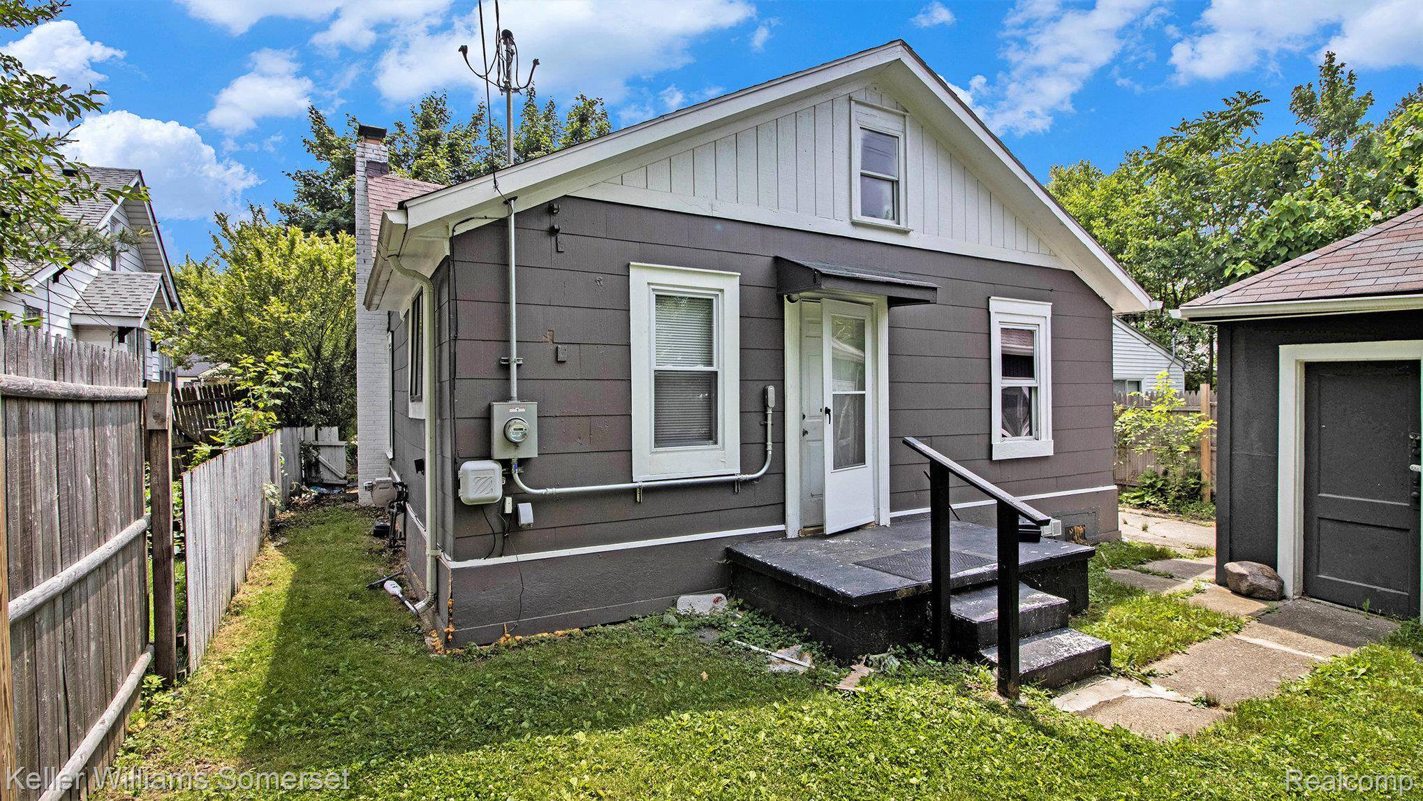 Warren, MI 48089,8661 Dodge AVE