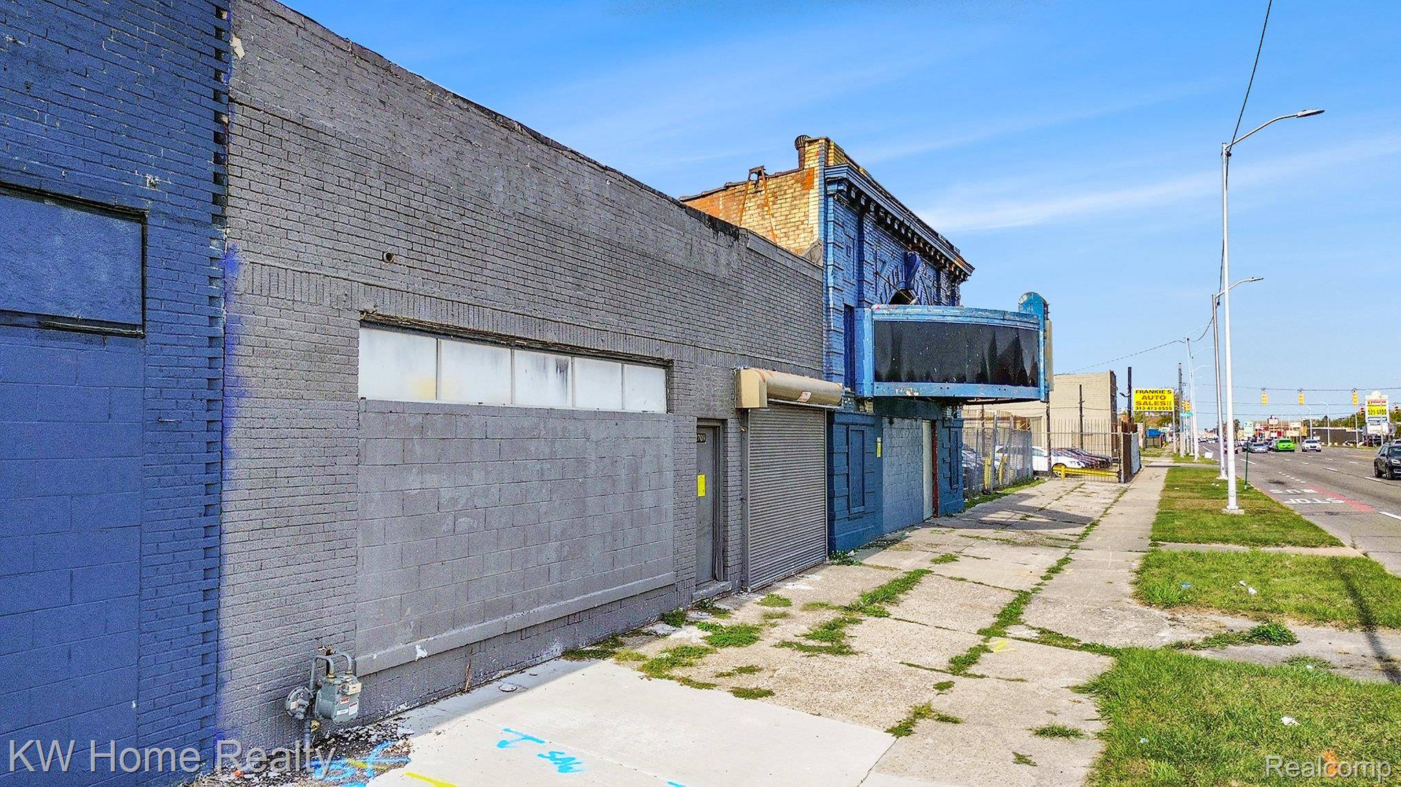 Detroit, MI 48205,12709 GRATIOT AVE