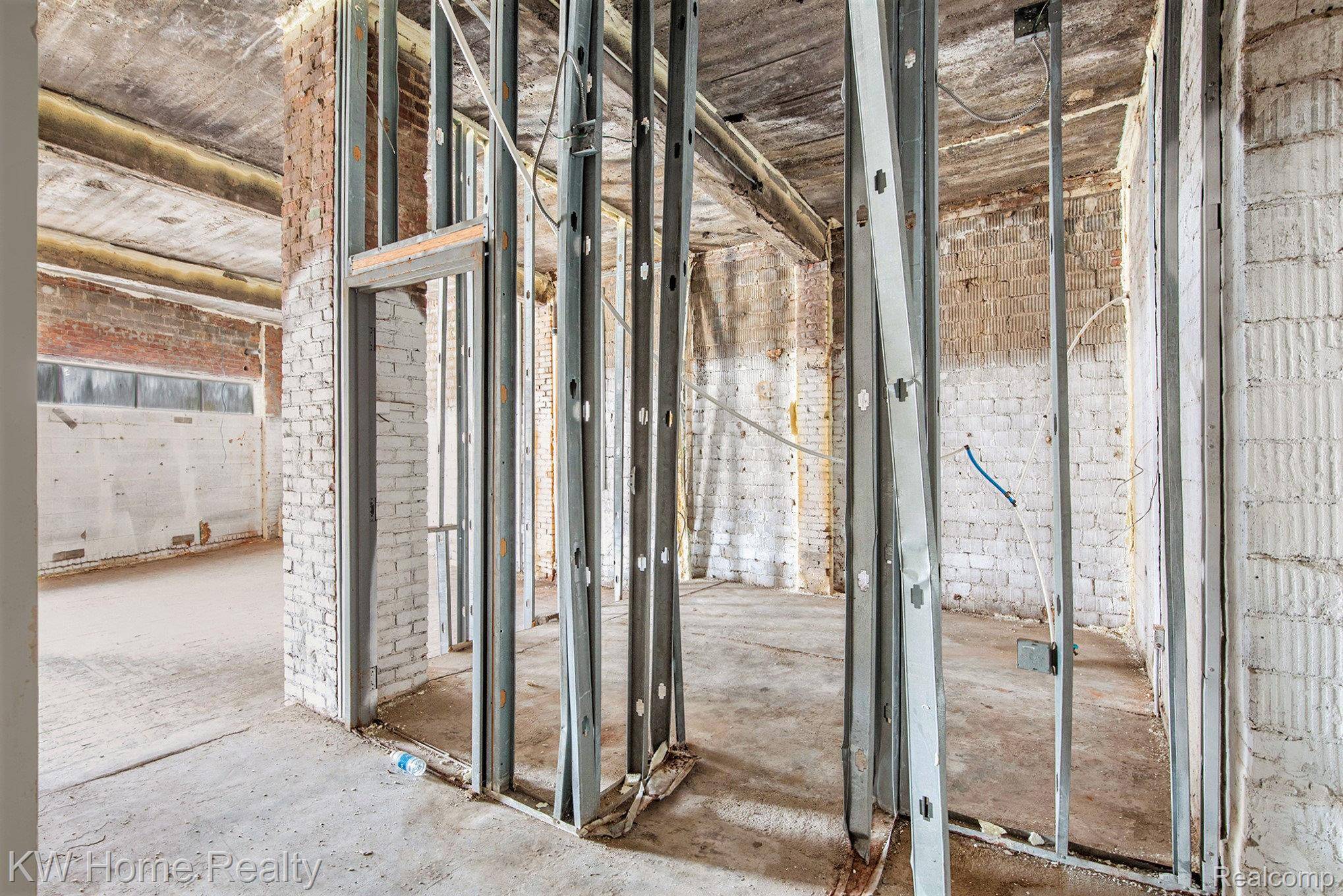 Detroit, MI 48205,12709 GRATIOT AVE