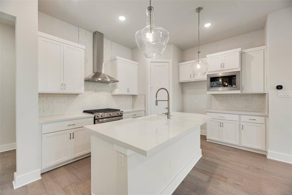 Plano, TX 75075,925 Heights Way