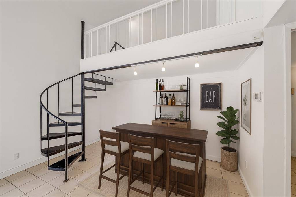 Dallas, TX 75248,6639 Roundrock Road