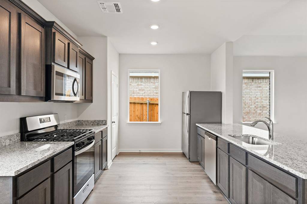 Cresson, TX 76035,13416 Stage Coach Lane