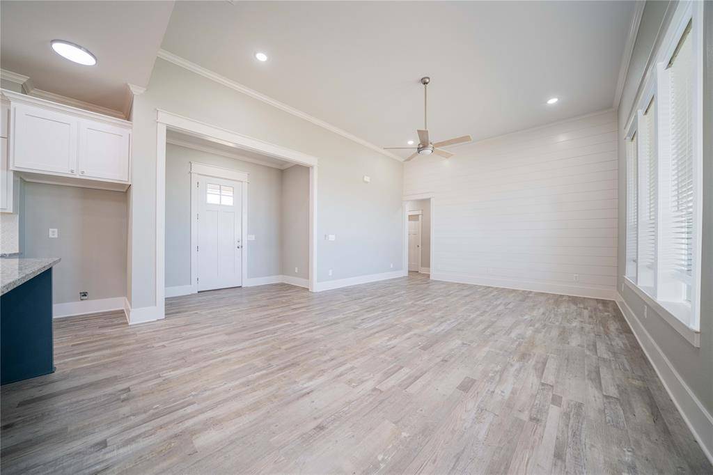 Lindale, TX 75771,16208 Tulare