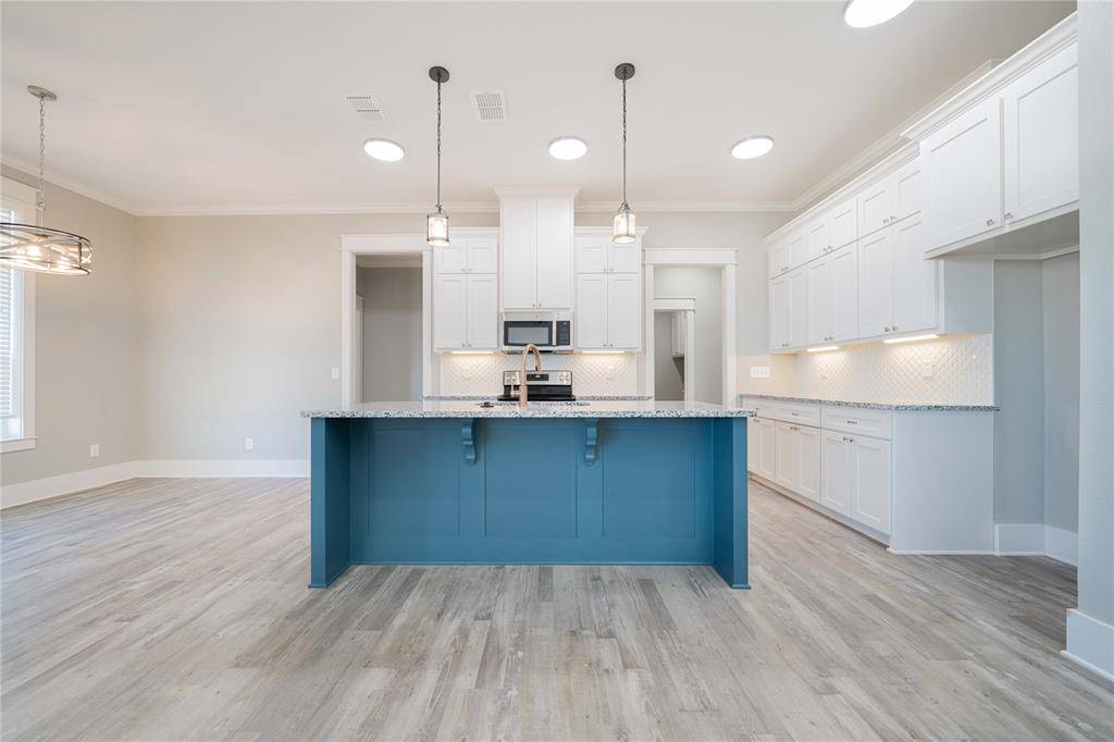 Lindale, TX 75771,16208 Tulare