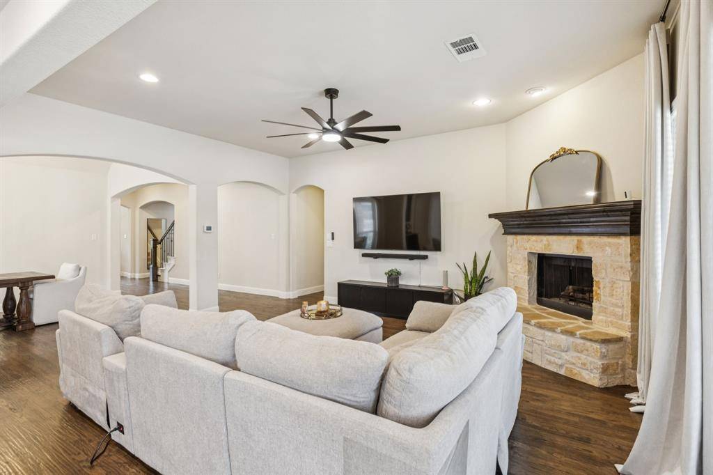 Little Elm, TX 76227,821 Patio Street