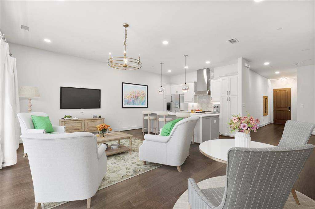 Addison, TX 75001,15875 Spectrum Drive #1106